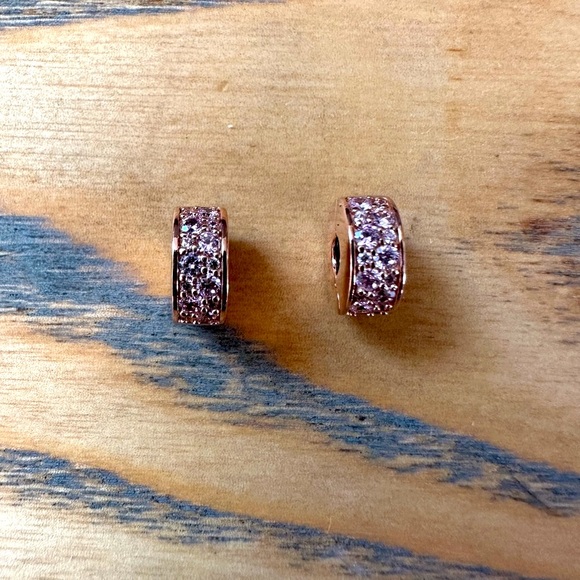 2 Pandora Rose Clips - Picture 1 of 5